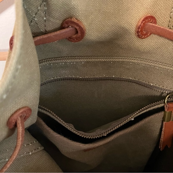 Madewell Canvas Somerset Drawstring Backpack in Olive - Picture 7 of 15